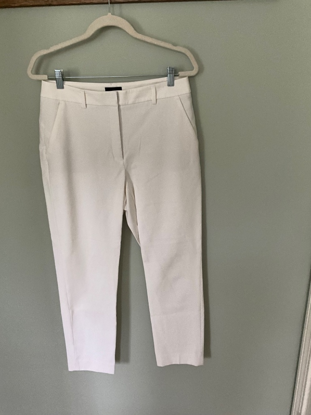 White House Black Market Slim Ankle 8R Antique White - Picture 2 of 3